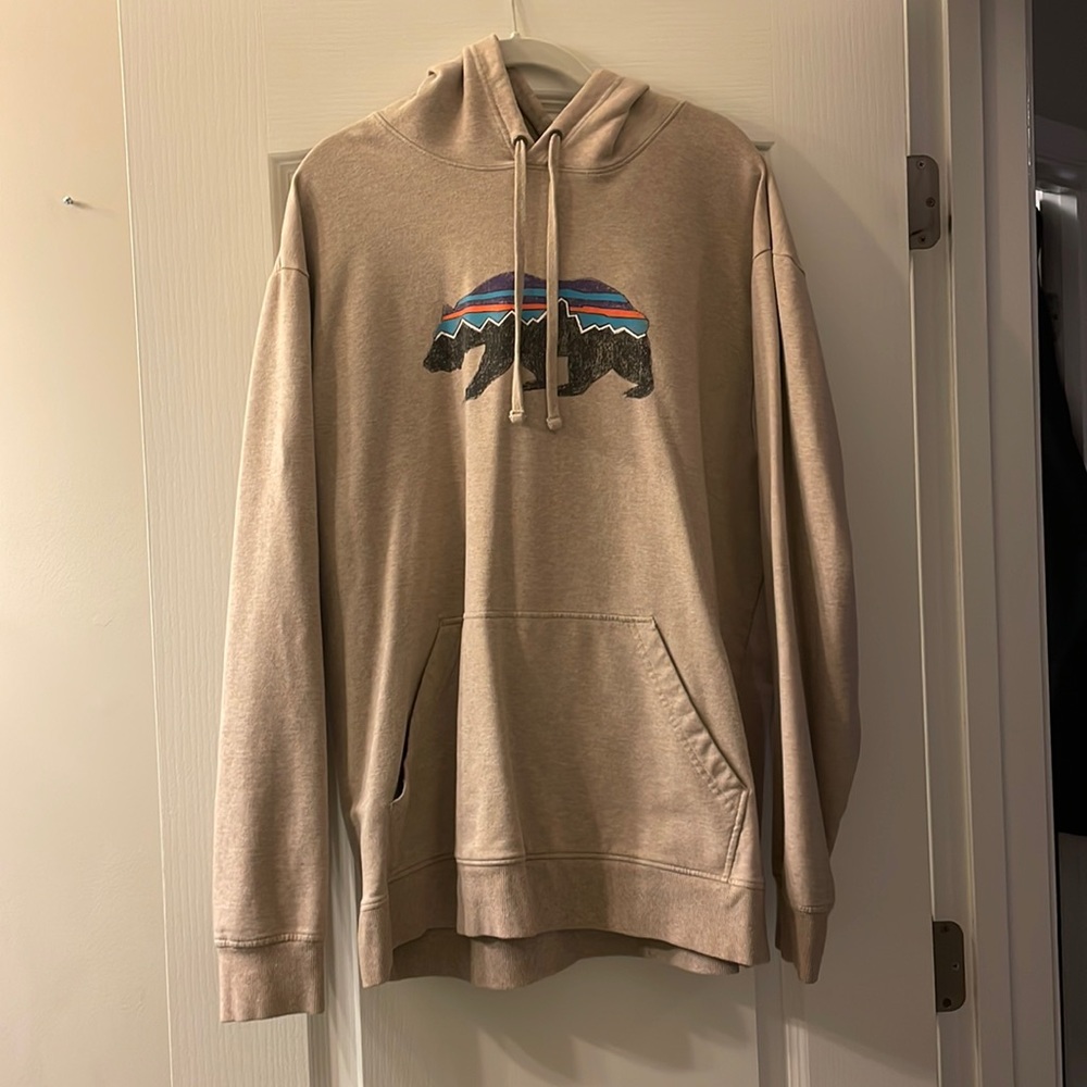 Men’s Tan Patagonia Hoodie - Size Large